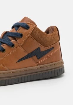 Friboo Sneakers Laag - Cognac -Friboo 20afb5dee7a144bbafa4da6f4730be3e