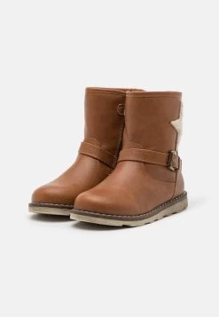 Friboo -Friboo 4e22319bfb43458490067fa587d1e2c3