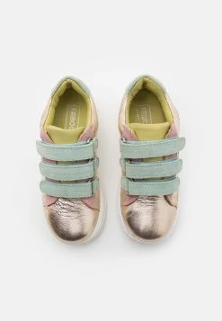 Friboo Leather - Sneakers Laag - Gold -Friboo f7c16071ed4f45888ad3dc4f763c9979